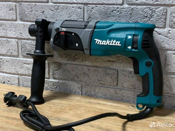 Перфоратор Makita HR2470