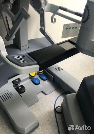 Робот Да Винчи IS3000 восстановленный