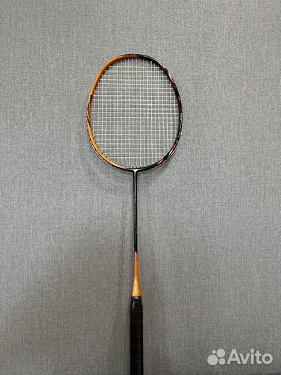 Новая Бадминтонная ракетка Yonex