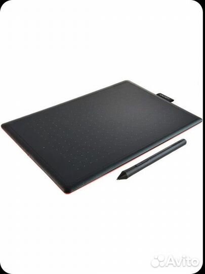 Графический планшет One M Wacom