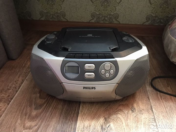 Магнитола Philips CD SoundMachine AZ1017