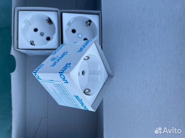 Розетки в напольный розеточный блок Simon K4