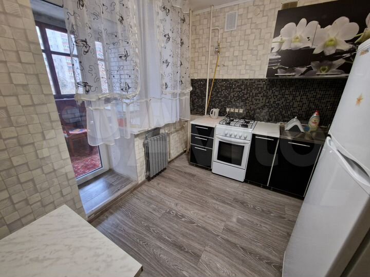 2-к. квартира, 52 м², 3/10 эт.