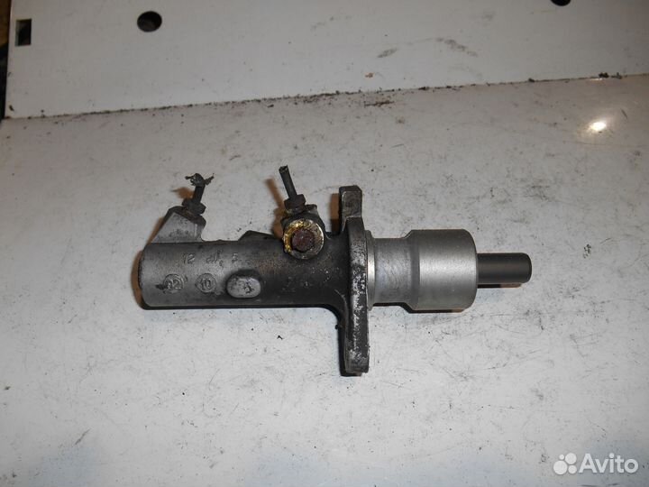Гтц главный тормозной цилиндр BMW E34 бмв Е34