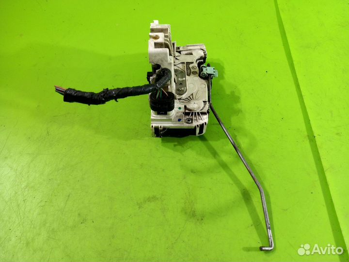 Замок двери передний правый для Dodge Avenger