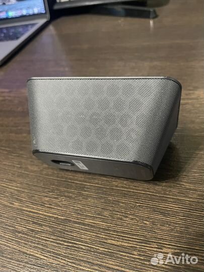 Беспроводная зарядка Sony