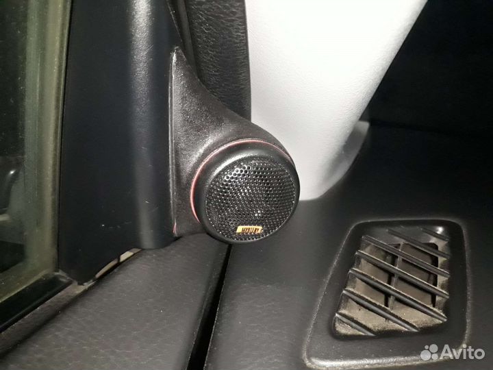 Подиумы под твитеры лансер 9