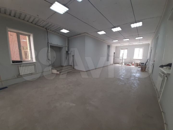 Свободного назначения, 100 м²