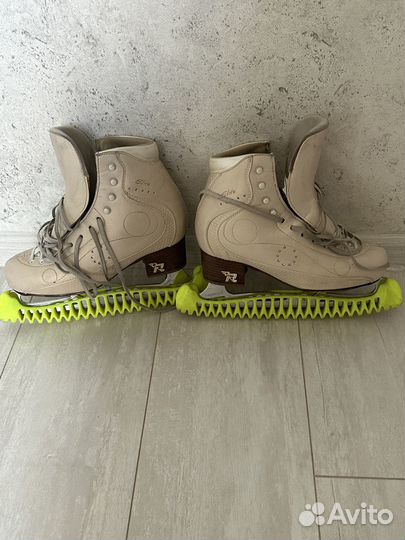 Фигурные коньки risport royal Ellit, р-р245