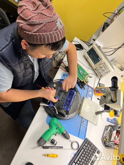 Ремонт роботов пылесосо. Ремонт пылесосов