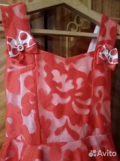 Нарядное платье для девочки 122 128