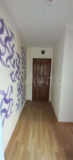 2-к. квартира, 50 м², 1/9 эт.