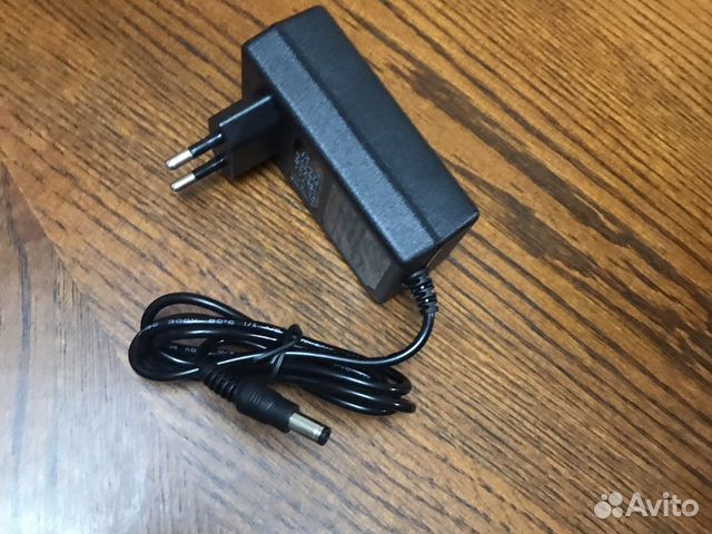 Зарядное устройство