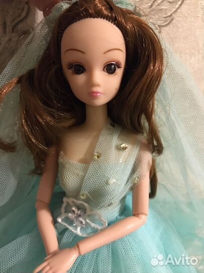 Кукла брелок с шарнирами в руками