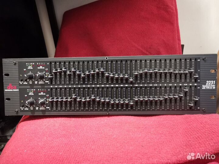 Эквалайзер dbx 2231
