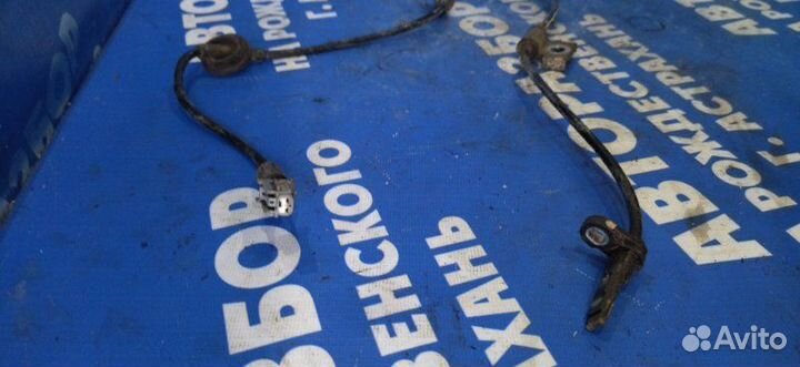 Задний левый датчик abs Subaru Forester S12