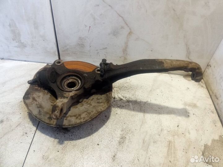 Кулак передний правый Rover 400 Series (R8) r8