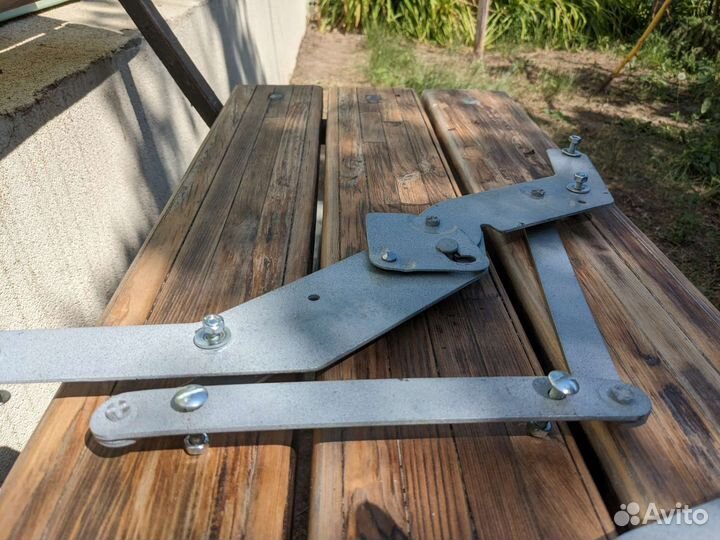 Раскладной механизм для дивана