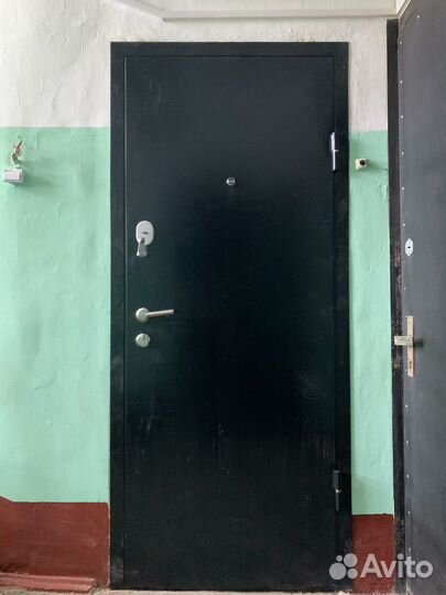 Входная дверь