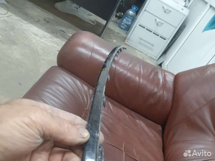 Молдинг заднего бампера поло седан