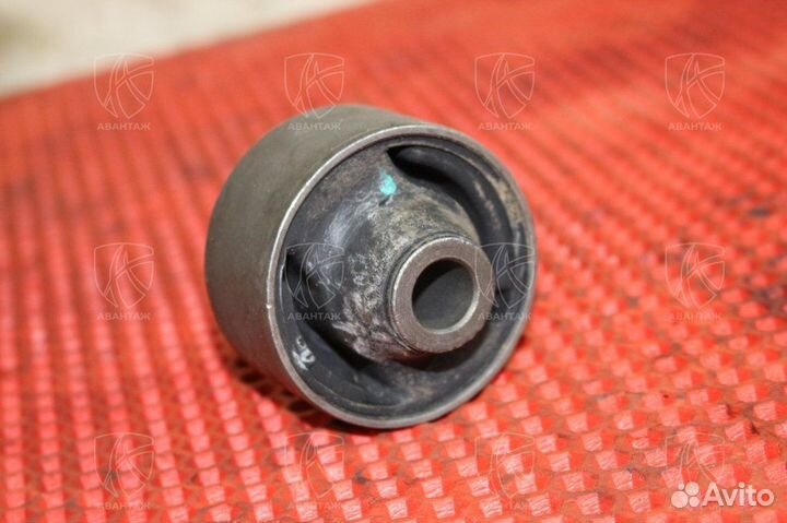 Сайлентблоки рычага передние Honda Cr-V