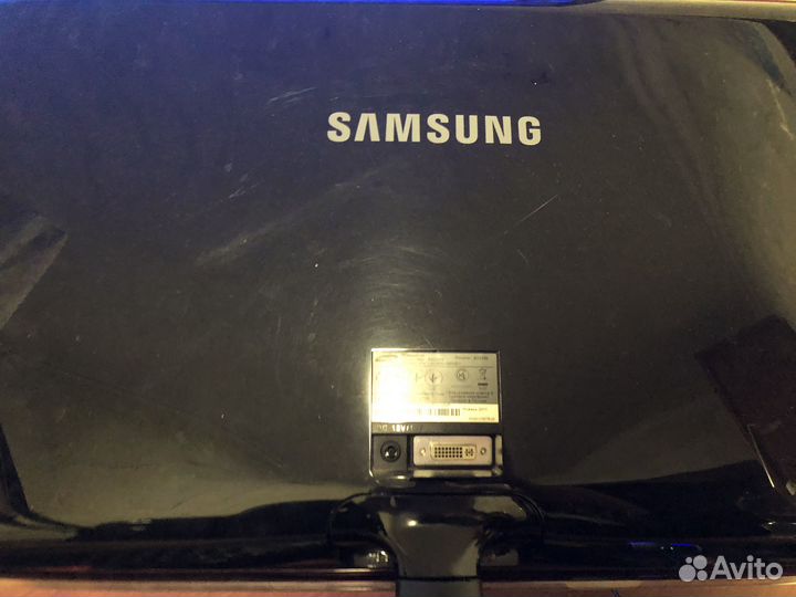 Монитор Samsung