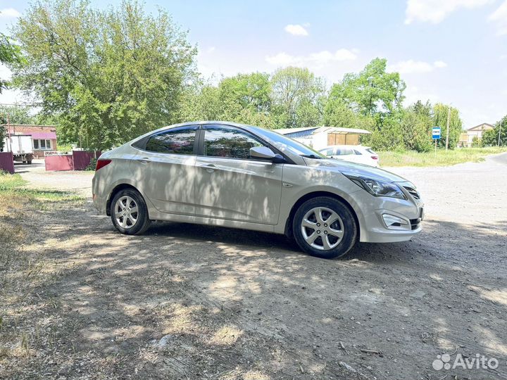 Hyundai Solaris 1.6 AT, 2015, 98 000 км