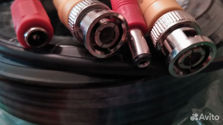 30 м. нового видеокабеля с переходниками