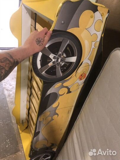 Детская кровать машина бу с матрасом