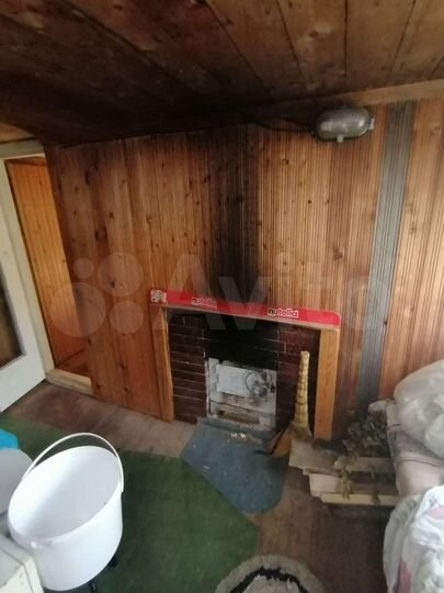 Дом 10 м² на участке 15 сот.