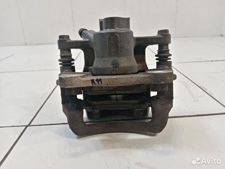 Суппорт задний правый Lexus RX450h RX350 AL10 GYL1