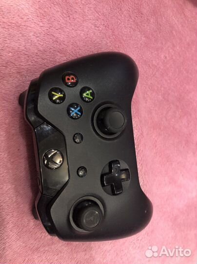 Xbox One +доп. джойстик