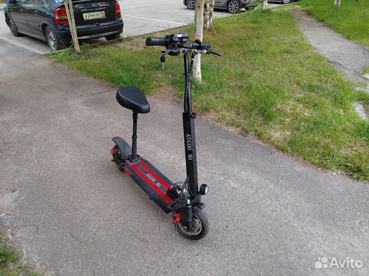 Электросамокат KuGoo M4 в отличном состоянии