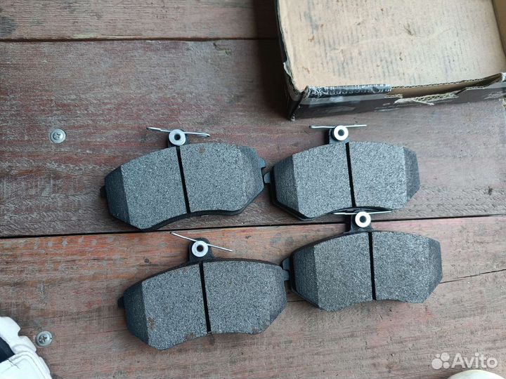 Тормозные колодки volkswagen b3-b4 passat