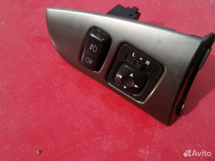 Кнопка противотуманки lancer 9