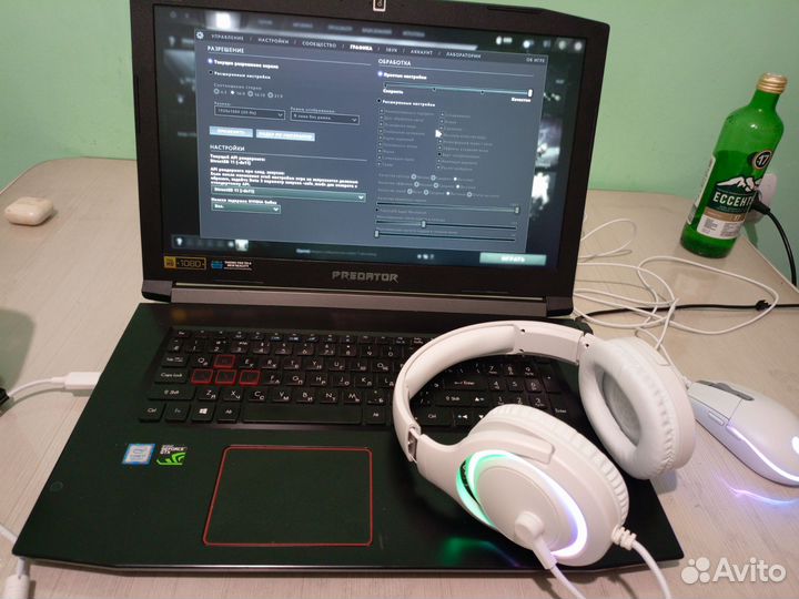 Acer predator helios 300 core(TM)i7-8750H