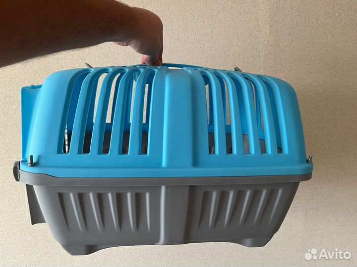 Переноска для кошек и собак