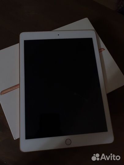 iPad 2018 6th generation (нерабочий)