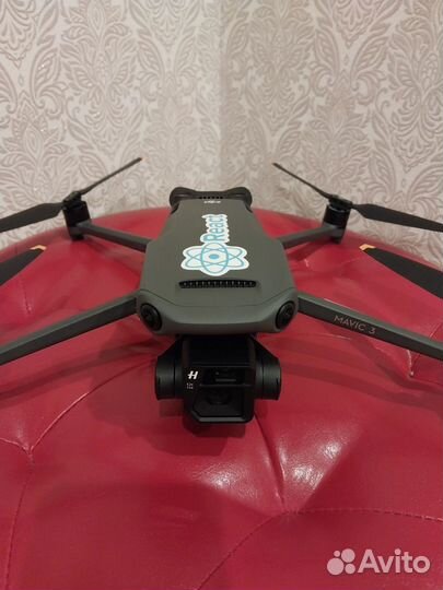 Квадрокоптер DJI Mavic 3