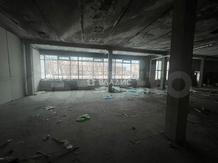 Сдам торговое помещение, 200.9 м²