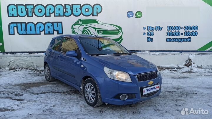 Бардачок Chevrolet Aveo T250 96457687. Царапины