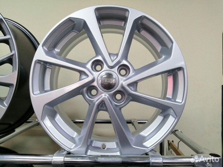 Диск литой кик кс861 6x15 4x100 ET50 DIA60.1 сильв