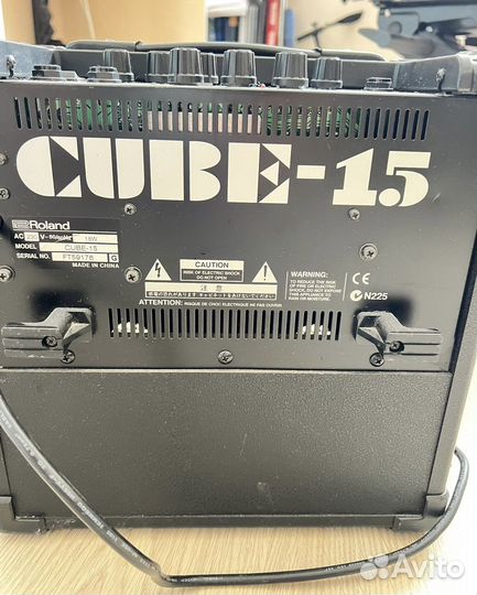 Гитарный комбоусилитель Roland Cube 15