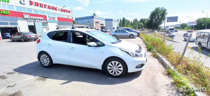 Багажник на крышу для Kia Ceed штатные места