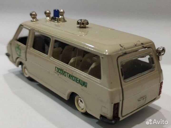Модель 1:43. Раф RAF-2203 (Госохотинспекция).СССР