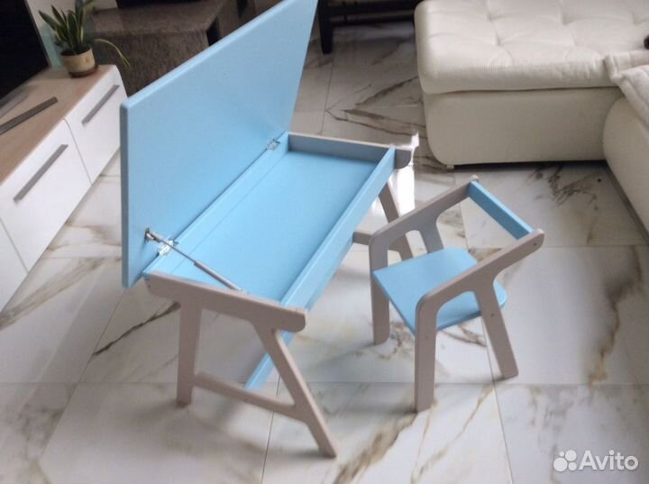Детский стол и стул