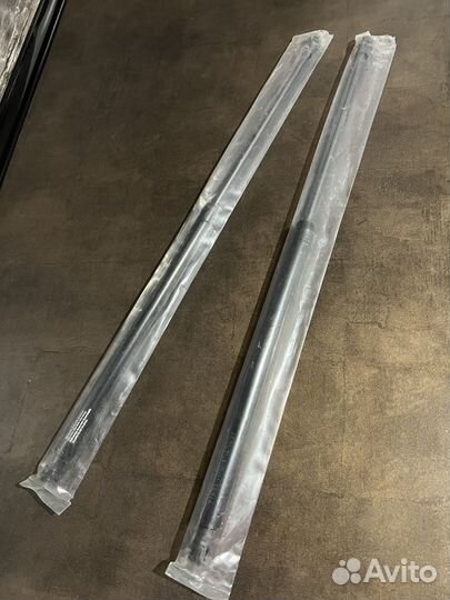 Амортизаторы капота Octavia A7