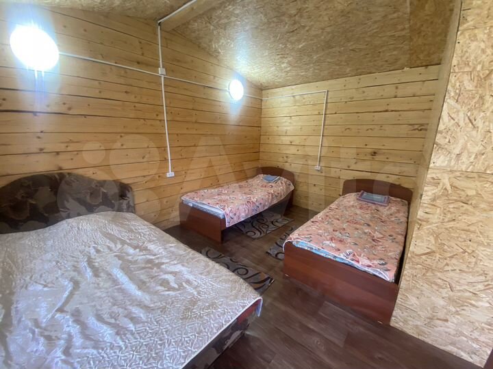 Дом 16 м² на участке 1 сот.