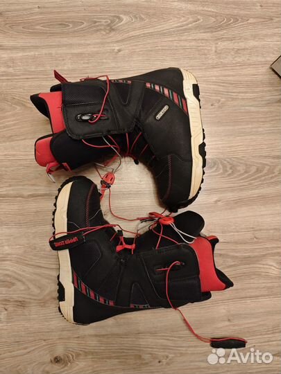 Сноубордическип ботинки Burton Moto 42 EU