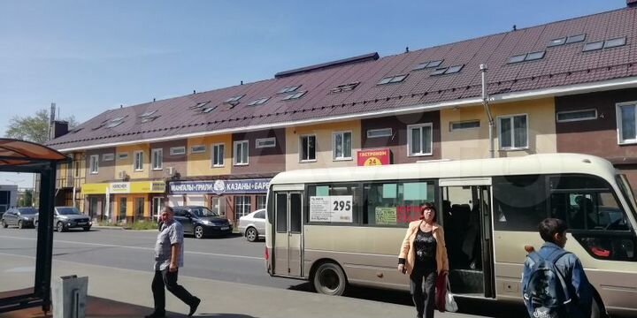 1 этаж 105 м² в нежилом здании на остановке